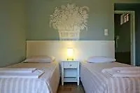 Zefiros Corfu 3* パレオカストリッツア