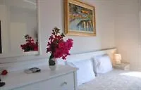 Zefiros Corfu 3* パレオカストリッツア