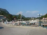 Zefiros Corfu ホテル 3*