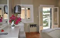 Zefiros Corfu ホテル パレオカストリッツア